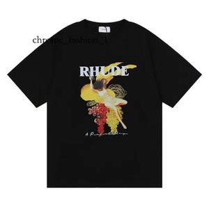 Rhude Shirts 브랜드 인쇄 T 셔츠 남성 여성 라운드 목 T 셔츠 봄 여름 하이 스트리트 스타일 품질 품질 톱 티 아시아 크기 S XL CAMISETA 저렴한 RHUDE TSHIRT 768