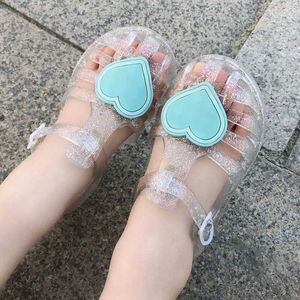 QWGP Sandals Fashionable girl sandals summer new heart-shaped jelly childrens shoes cute casual anti slip beach girls d240527