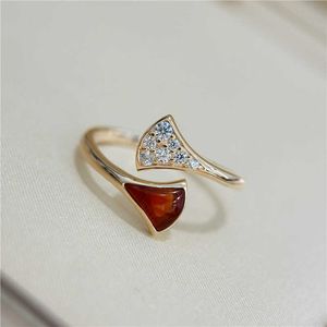Buu Rings Cool Charm Design Ring Sterling Silver Red Dress with Diamond Opening Agate Luxury Highend Feeling Inlaid with Original Ring Pq8n