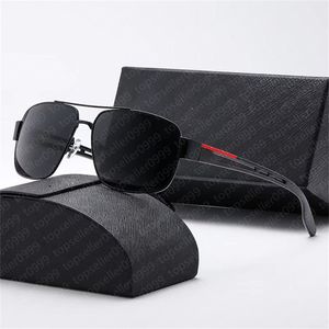 Mężczyźni Designerskie okulary przeciwsłoneczne Outdoor Outdoor Outdoor Fashion Triangle Logo luksusowe pełne ramy lustro słońca spolaryzowane okulary ochronne UV400 z pudełkiem