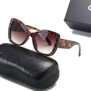 Designer Channel Sunglasses Cycle Luxurious Fashion Woman Mens New Brand Personality Street Photography Vintage Baseball Sport Summer S 273m