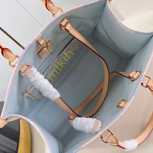Moda Toates Bag Klasik Kadın Çanta Renkli Dama Tahtası Desen Tasarımı Açık Alışveriş Omuz Çantası Seri Kodu Rkmle