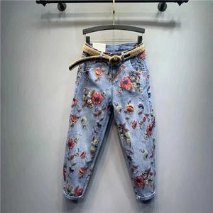 Kvinnors jeans Autumn New Flower Print Jeans Kvinnor med hög midja Löst fit denim Pants Stor storlek personliga Strtwear Harem Jeans Trousers Lady T240523