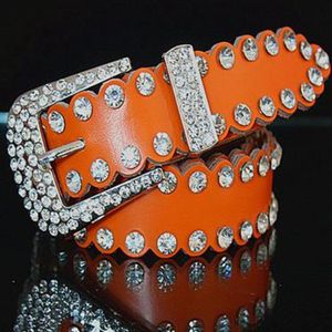 2017 New Belt Diamond Crystal Belts Kvinnor Pearl Midjebältet Gorgeous Crystal Shiny Belt Cowskin Designer Bälten Kvinnor Girls midjebälten 2321