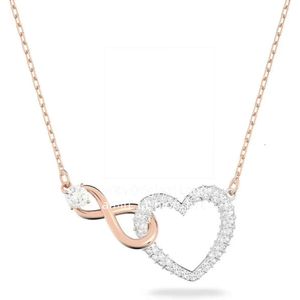 Halsband Swar Women Infinity Heart Jewelry Collection Halsband och armband Rose Gold Rhodium Tone Finish Clear Crystals 4CE
