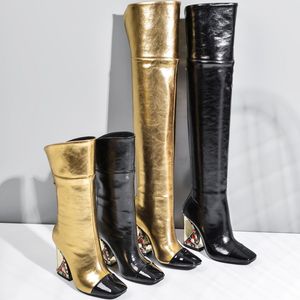 Gratis frakt 2024 Nya Lady Sheepskin Leather Diamond Square High Heels Boots skor Metallpiller Tår Motorcykel lårhög Boot Long Knee Booies TS 34-44 Guld 01