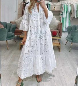 드레스를위한 기본 캐주얼 드레스 드레스 봄 여름 셔츠 드레스 2023 흰색 드레스 V- 넥 플레어 슬브 레이스 중공 단색 섹시한 긴 드레스 T240523