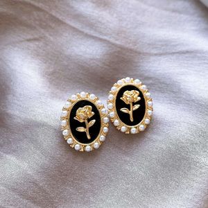 Sier Needle S Elegance High Grade Earrings Female Design Pearl Earstuds Net Red Ear Jewelry ier