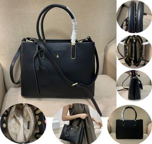 Tasarımcı Çanta Çanta Toptan Tote Çantalar Klasik Crossbody Çanta Shouder Çanta Alışveriş Çanta Damlası Sonbahar Kış Kış Peluş Tavalar Tasarımcı Çanta Kadın Lüks Çanta