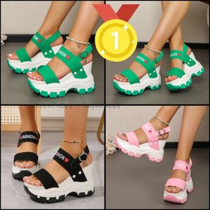 2024 Slippers Buckle Strap Wedge Heel Sandals for Women Summer Lightweight Platform Slide Woman Non Slip Slip Gai 35-43