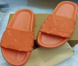 2022L Дизайнерские резиновые слайды сандалии цветут коричневые черные белые веб -моды мужские тапочки женские туфли пляжные шлепанцы с коробкой 362408391