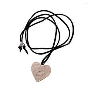 Подвесные ожерелья в форме сердца ожерелье в ретро-расстроенное темное мнение n2ue
