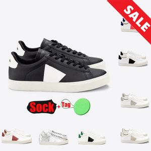 Designerskor v Letters Casual Walk Sports Sneakers For Mens Womens Leather Falt Skate Black White Red Trainers Campo Classic Chaussure Luxe Free Frakt