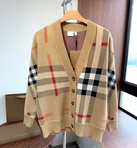 Designer sweater women's autumn round neck plaid stripes fashionable long sleeved women's high-quality cardigan knitted women's sweater top coat