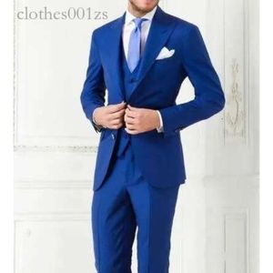 Nya ankomster Två knappar Royal Blue Groom Tuxedos Peak Lapel Groomsmen Bästa man Mens Bröllopsdräkter (jacka+byxor+väst+slips) Nej: 1033 7C62