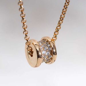 Buu Naszyjnik Klasyczny urok Mały naszyjnik Womens 18K Rose Gold Full Diamond Wisel Całklarbone Highend z oryginalnym naszyjnikiem JE97