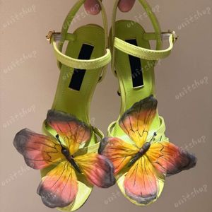 Kelebek kristal süslemeli yüksek sandaletler stiletto topuklu kadınlar gece elbise ayakkabıları yeşil mavi lüks tasarımcı kadın topuklu kutu
