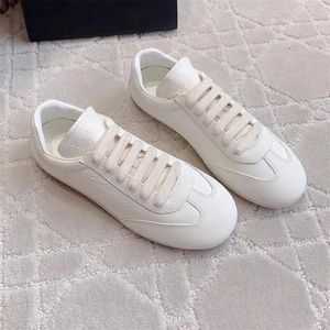 Casual Shoes 2024 Sommarlägenheter Fashion Round Toe Kvinnor Koncise äkta läder Sapato Feminino Storlek 35-41