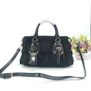Excellent Quality waterproof women's bag cowhide leather designer handbag shoulder bag Tote handbags presbyopic purse messenger ba 271B