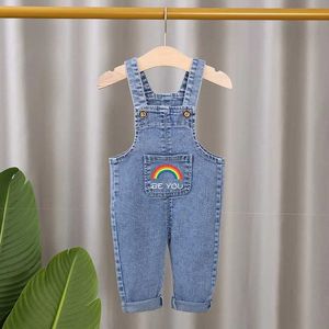 Overalls ROMPERS 2023 Fashion Spring Autumn Overall Jungen und Mädchen Cartoon Cowboy Lätzchen Spitzenhosen FashionToddler Casual 0-5y WX5.26