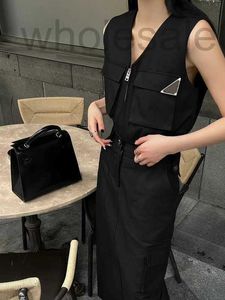 Two Piece Dress designer 2024 Spring and summer new zipper triangle standard elastic waist design vest + long skirt RYTV