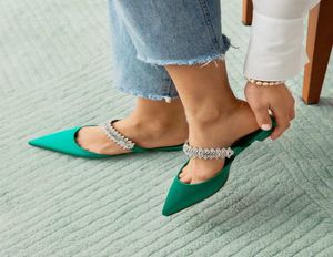Женские дизайнерские обувь сандалийская тапочка Lutara Flat Lutaraflat Emerald Satin Pointed Crystal украшенная спереди