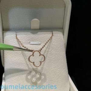 2024 Designer Jewelleryvanl Cleefl Arpelsnecklace Necklaces Transparent Clover Crystal Rose Gold Platinum Collar Chain