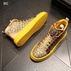 Boots Boots Mens Riveted New Sequin Personality High Top Korean Version of Middle Help Flat Boots Soft Sole Casual Shoes A6 3730 St