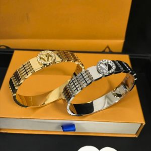 Luxus 18K Gold plattiert 925 Silberschilder Armreifenmarke Designer neuer hochwertiger Armreif kleiner Diamant eingelegt