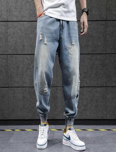 2020 New Hip Hop Harem Jeans Pants Men Loose Joggers Denim Casual Sweatpants Korea Ankle Length Trousers Streetwear S08048212189