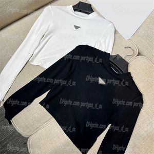 Luxury Women T Shirt Cropped Long Sleeve Bottoming Tops Round Neck White Black Shirts 235y