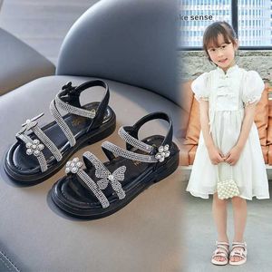 Rsra sandaler barn prinsessa skor baby mousserande strass sandaler fashionabla pärlor mjuka sulor barns danspartier strand d240527