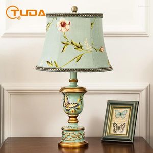 Lampade da tavolo Tuda American American Vintage Green Resin Flower Lampada per camera da letto European Retro Soggiorno