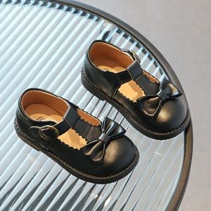 1-6 år Barn Oxfords Toddler Girl Shoes Spring Autumn T-Strap Butterfly Leather Shoes Girls School Mary Jane Flat Shoes 240527