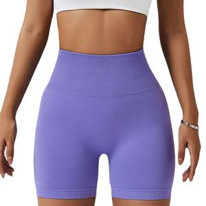 Pantaloncini senza cuciture da yoga pantaloni di fitness in vita alta sport stretti per donne che indossano all'esterno