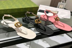Klassiska damer Sandaler Flip Flops Flats Marmont Dubbel Metallisk laminerad läder Flat Sandal Designer Plus Fashion Sexig DR4846247