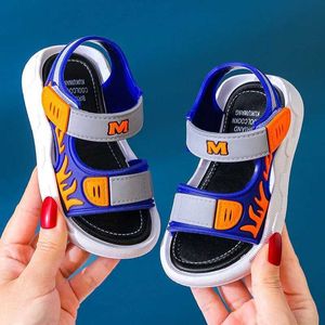 Sandalen Kinder im Freien beliebte Sandalen Baby Anti Slip weicher Sohle Little Jungen bequemer Sportschuhe Kinderkinder Beach D240527