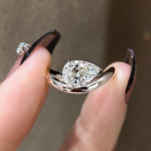 2CT Ins Top Sell Wedding Rings Designer Luxury Jewelry Sparkling Real 100% 925 Sterling Silver Water Drop Moissanite Diamond Party Women Engagement Band Ring Gift
