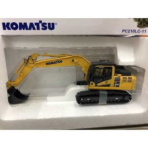 Diecast Model Cars UH 8122 Die-Casting 1 50 Scale Komatsu PC210LC-11 Excavator Alloy Engineering Vehicle Model Set Souvenir Decoration Display S2452722