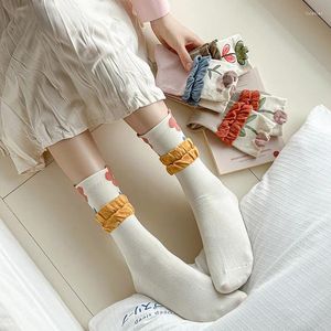 Mulheres meias 2 pares/lote feminino Floral Medium Cotton Student Long Sock Moda Tulipa japonesa Designer fofo