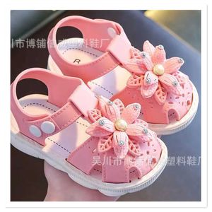 Sandals New Summer Baby Shoes Princess Soft Sole Walking Breathable Girl Wholesale d240527