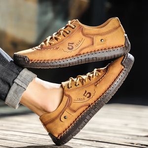 Män läder casual skor utomhus bekväm högkvalitativ mode mjuk homme klassisk ankel icke-halklägenheter mockasin trend 240527