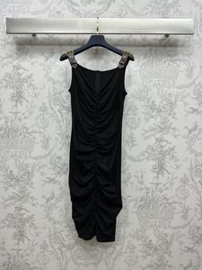 Najnowsza czarna sukienka wiosenna/letnia