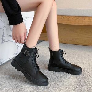 Stiefel Frau Rockschuhe runde Zehen Lolita Stiefel Frauen mittlerer Kalb Damen Gummi Herbst Low PU Slip auf Rom