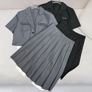 Luxury Women Blazer Skirts Set Designer Summer Woman Foramel Suit Elegant Gray Black Suit Pleated Midi Skirts Outfits