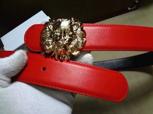 Mens Jeans Designer äkta läderbälten med Gold Lion Head Metal Belt Buckles For Men Women Gift 180C