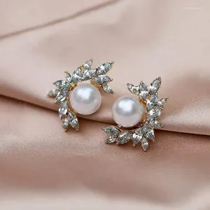 Stud Earrings Silver Needle Heart Pearl Fashionable Boudoir Pendant Light Luxury Versatile Goddess Temperament Gem