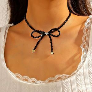 Gate The East of South Korea is simple exquisite versatile It features crystal pearls ballet style beaded bow necklaces collarbone chains and necklaces exquite