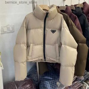 Herrarna ner parkas jacka kvinnor designer kvinnor päls puffy långa ärmar designer lady slim jacka kappa vindbrytare korta parka kläder vinter q240527