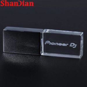 Drive flash USB Crystal colorate LED 2.0 64 GB Logo personalizzato gratuito da 32 GB Pen Drive per matrimoni Regali di compleanno Realizza